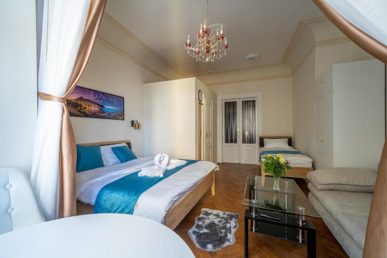 Exclusive Apartment With A View Of Prague Castle And Vltava River Exteriér fotografie